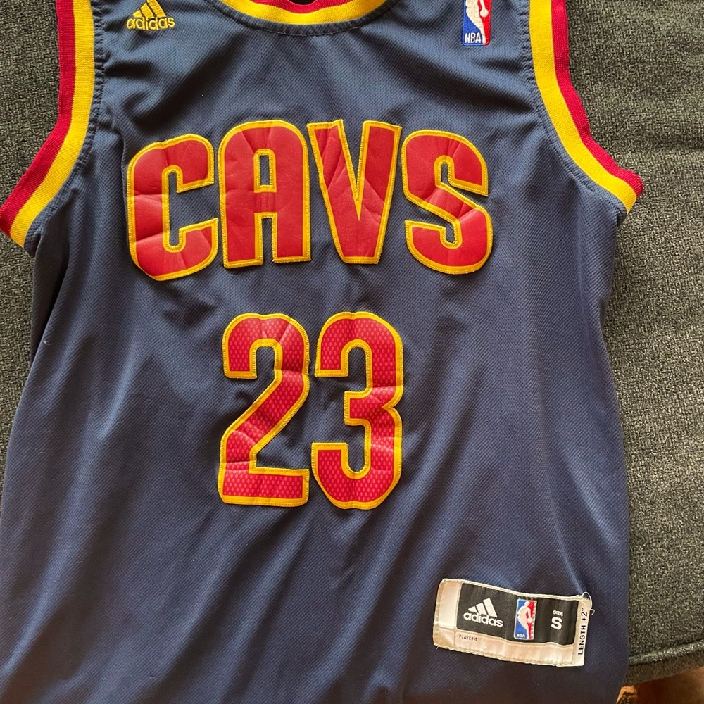 LeBron James jersey - stitched Caveliers jersey mens small